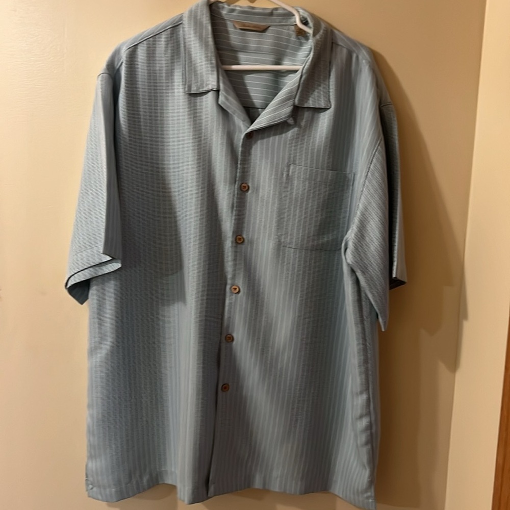 Very nice Paradise Collection Men Shirt Size 2X
